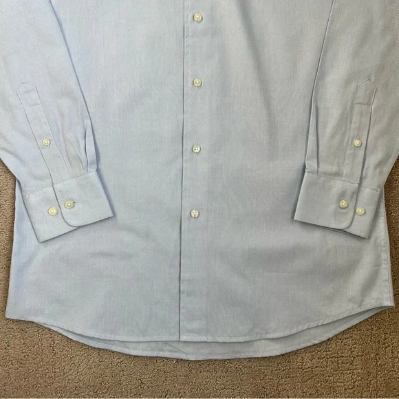 Men’s Slim Fit Button Up - Picture 4 of 7